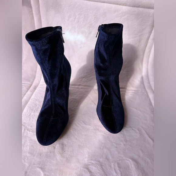 Madden Girl Fantaysa Velvet Bootie (Navy) 6.5 bootie zipper - Picture 10 of 16